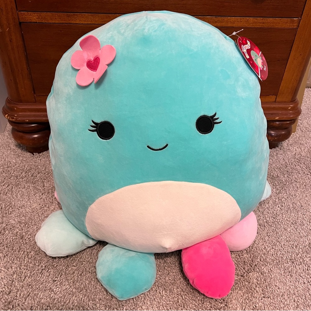 Tori ULTRA RARE
Squishmallow 16"